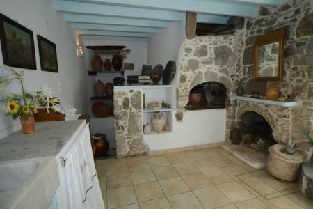 Old Traditional House Mandrákion المظهر الخارجي الصورة